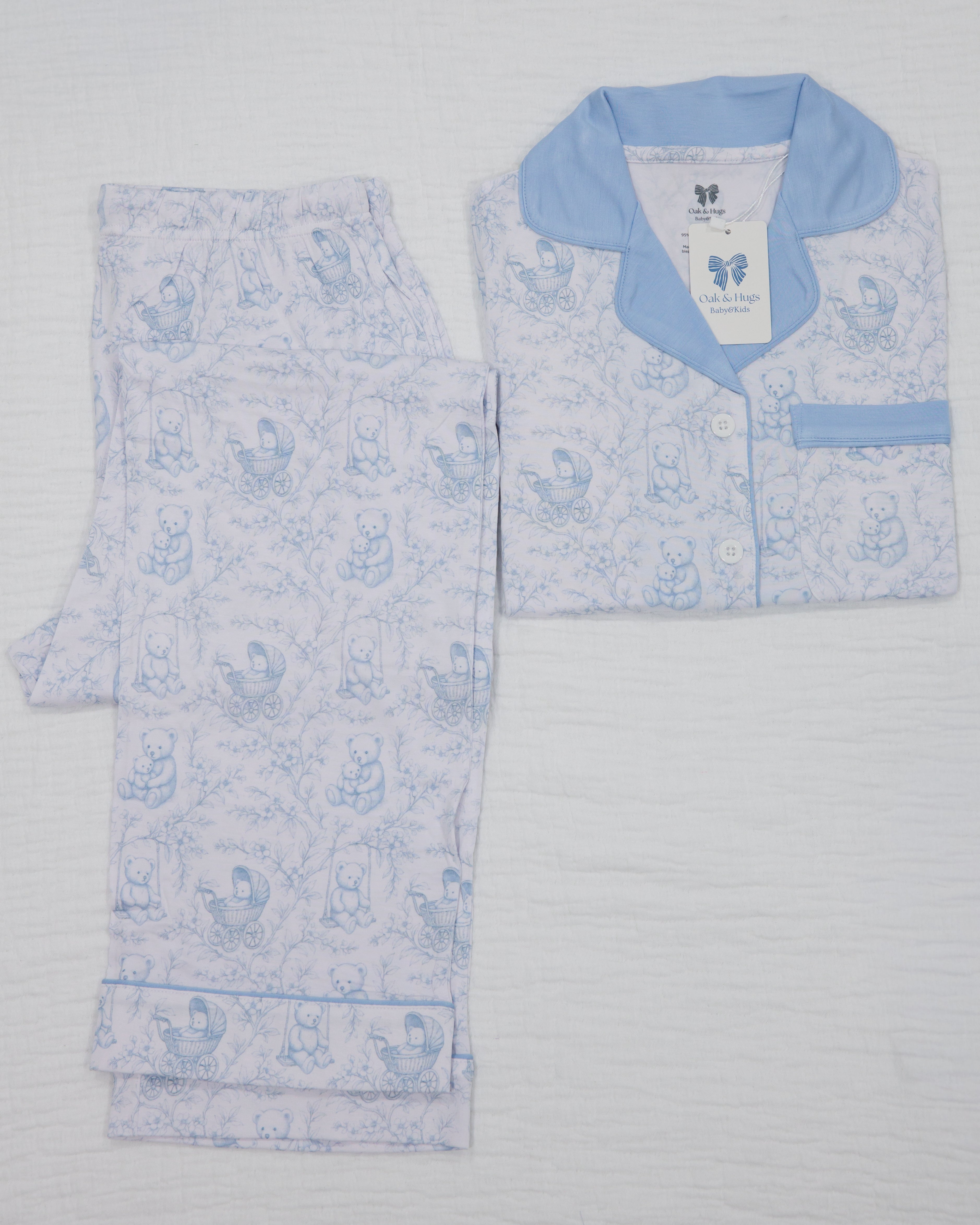 Bear Toile Women’s Long Sleeve Pajama Set