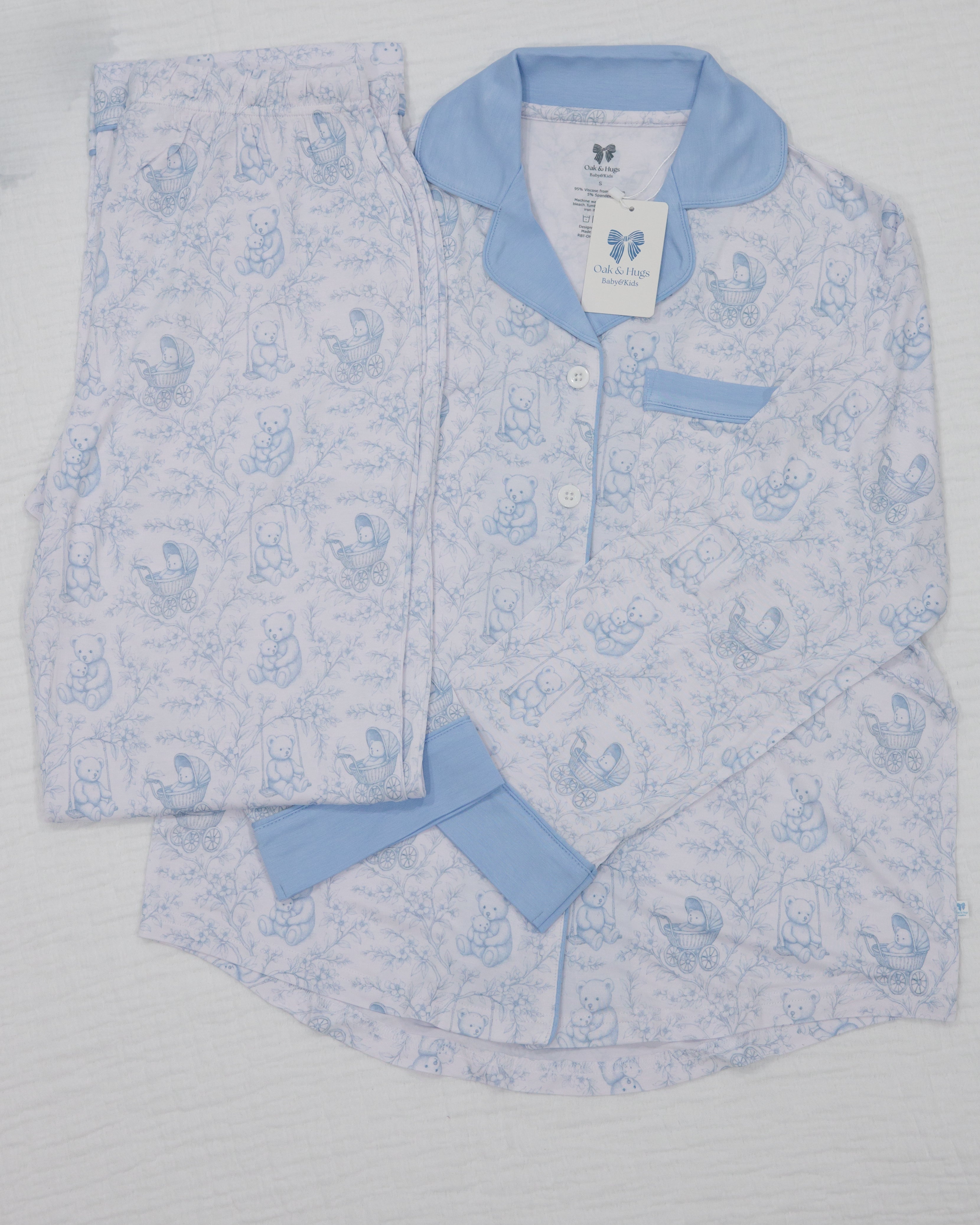 Bear Toile Women’s Long Sleeve Pajama Set