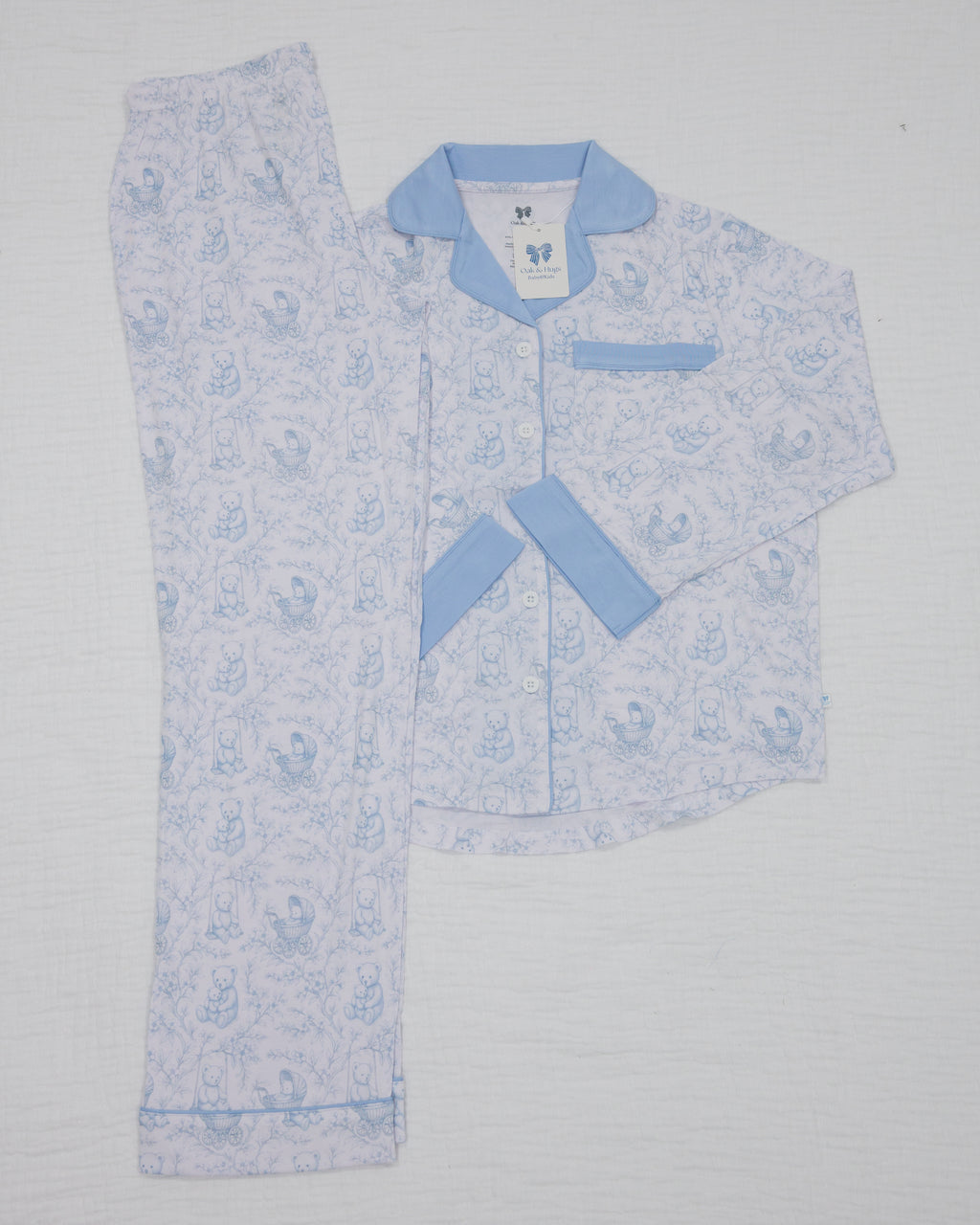 Bear Toile Women’s Long Sleeve Pajama Set