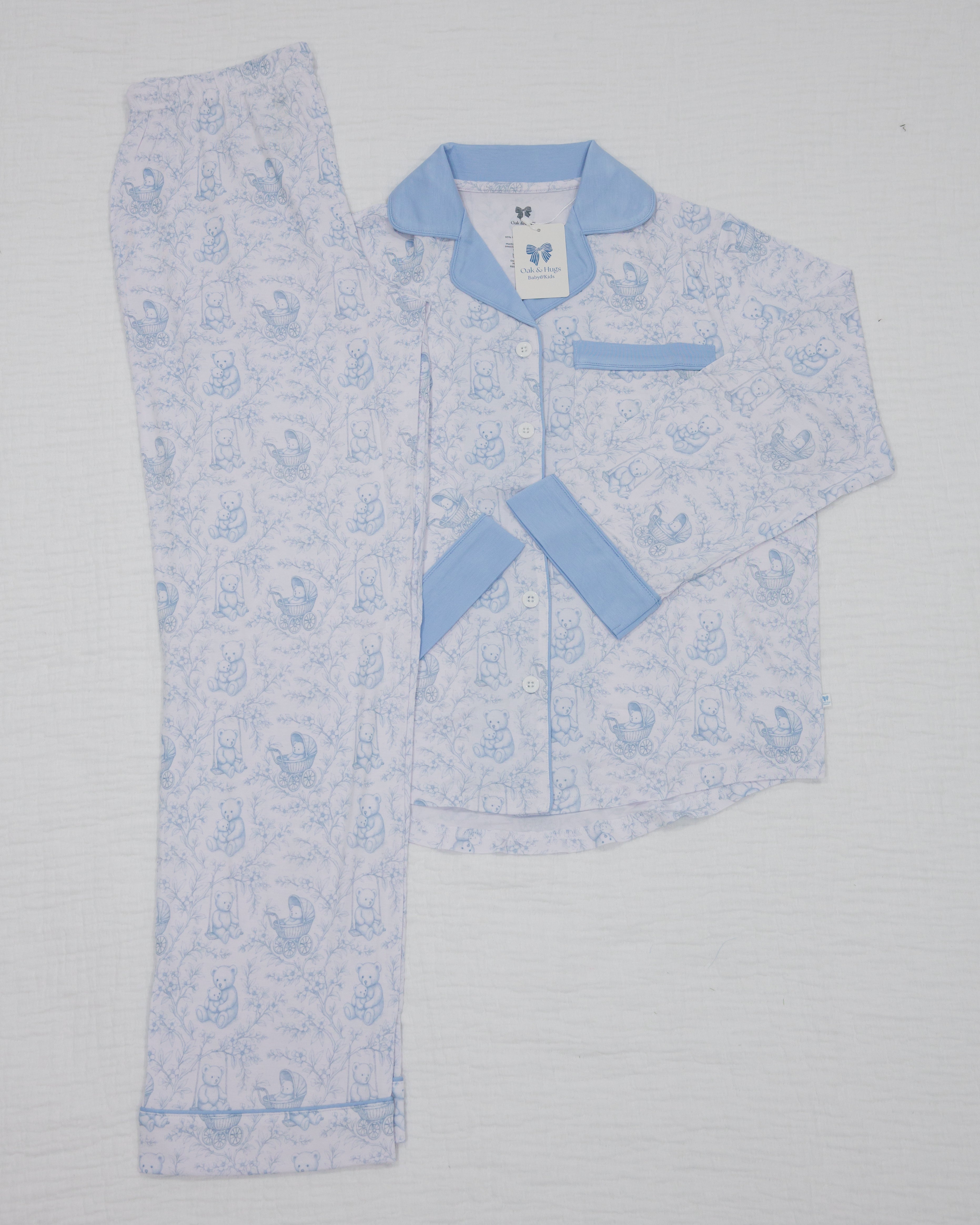 Bear Toile Women’s Long Sleeve Pajama Set